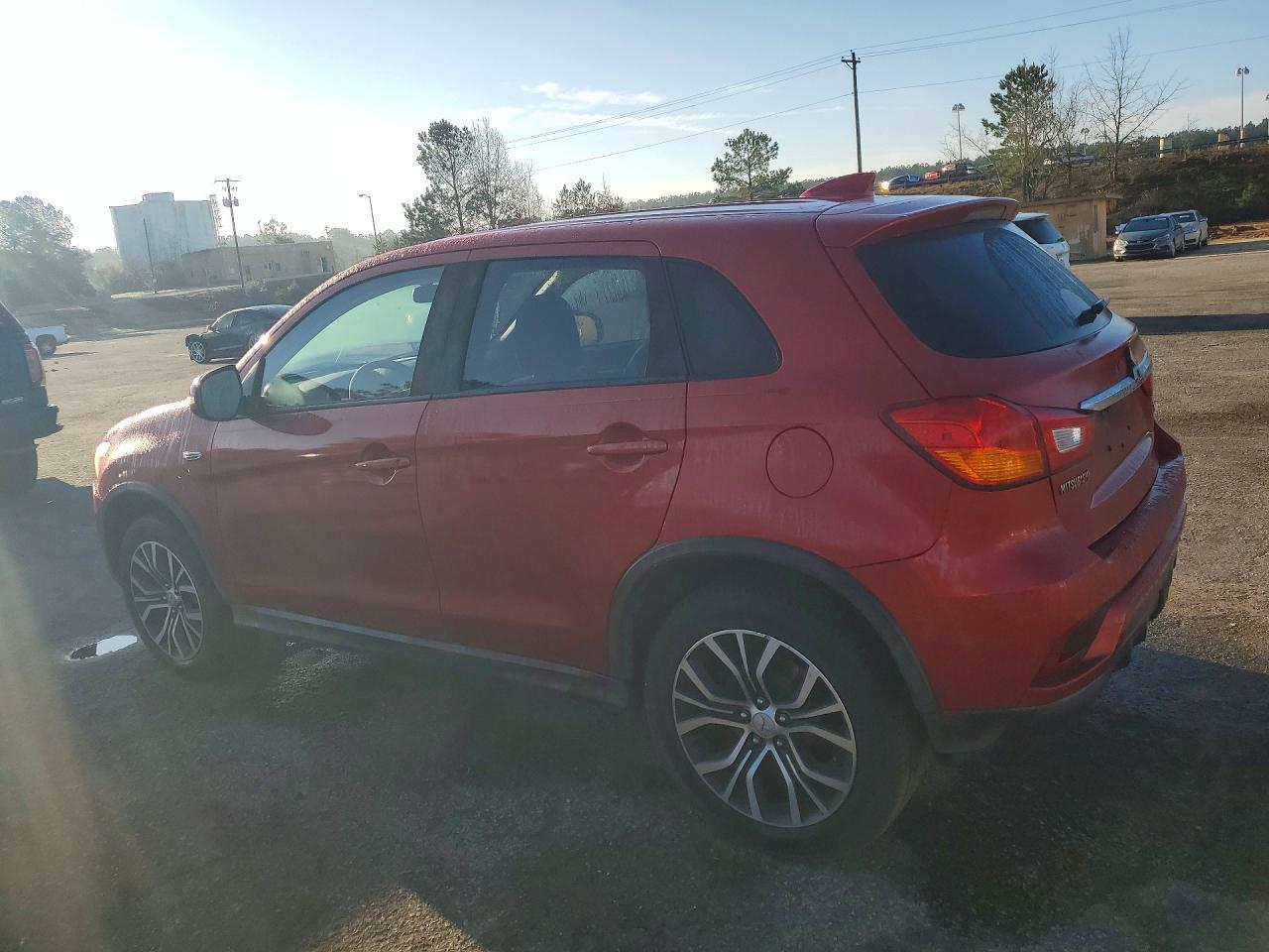 2019 Mitsubishi Outlander Sport Es - Фото 2