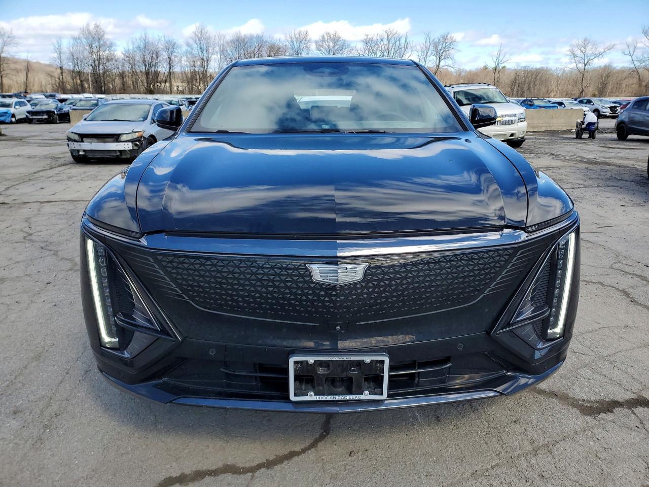 2025 Cadillac Lyriq Sport - Image 5