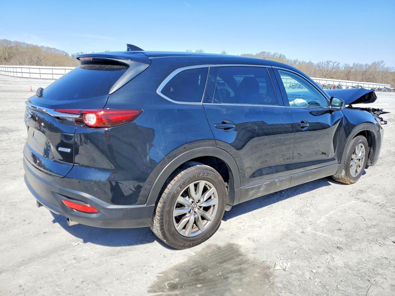 2018 Mazda Cx-9 Touring - Image 3
