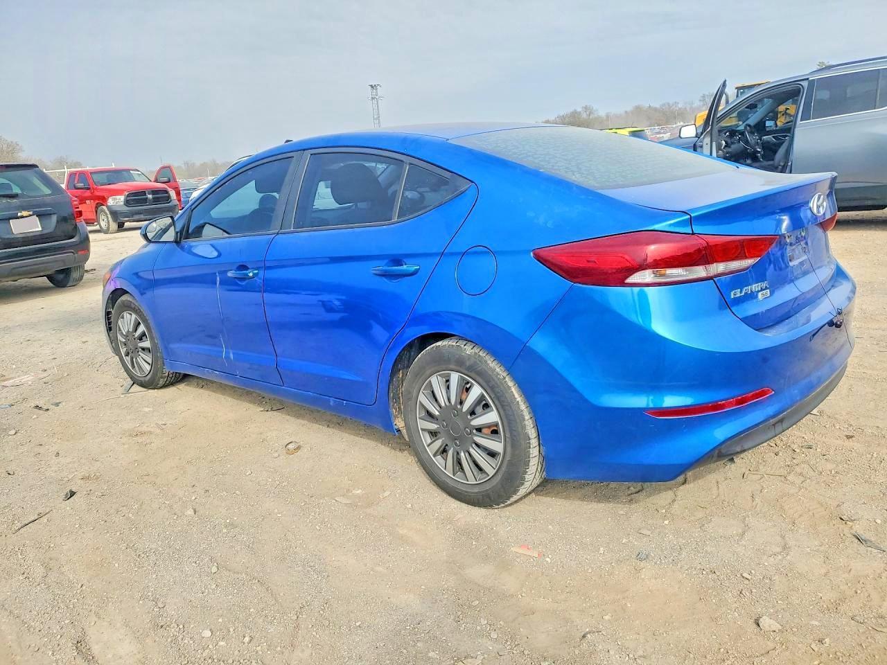 2018 Hyundai Elantra Se - Image 2