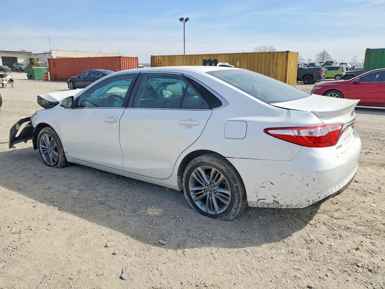 2017 Toyota Camry Se - Image 2