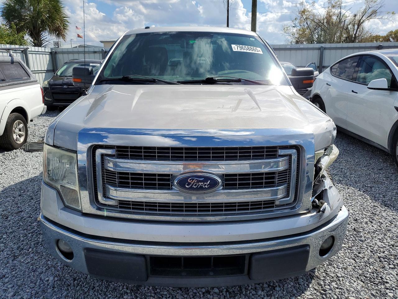 2014 Ford F150 Super Cab - Image 5