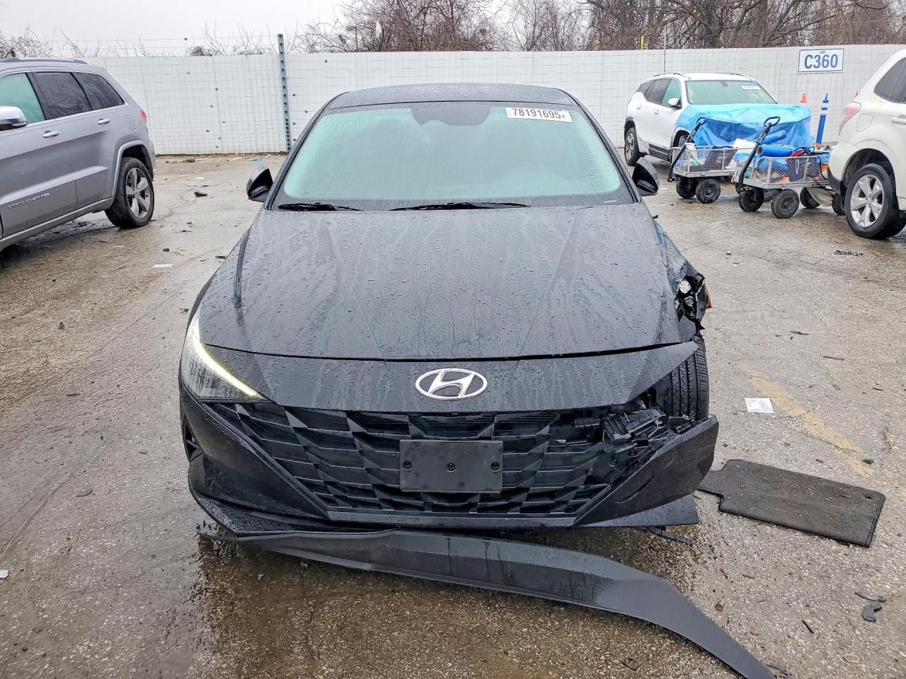 2023 Hyundai Elantra Se - Фото 5
