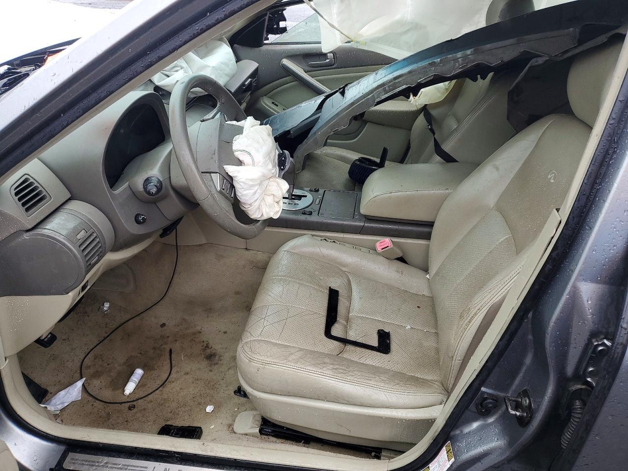 2004 Infiniti G35 Base - Фото 7