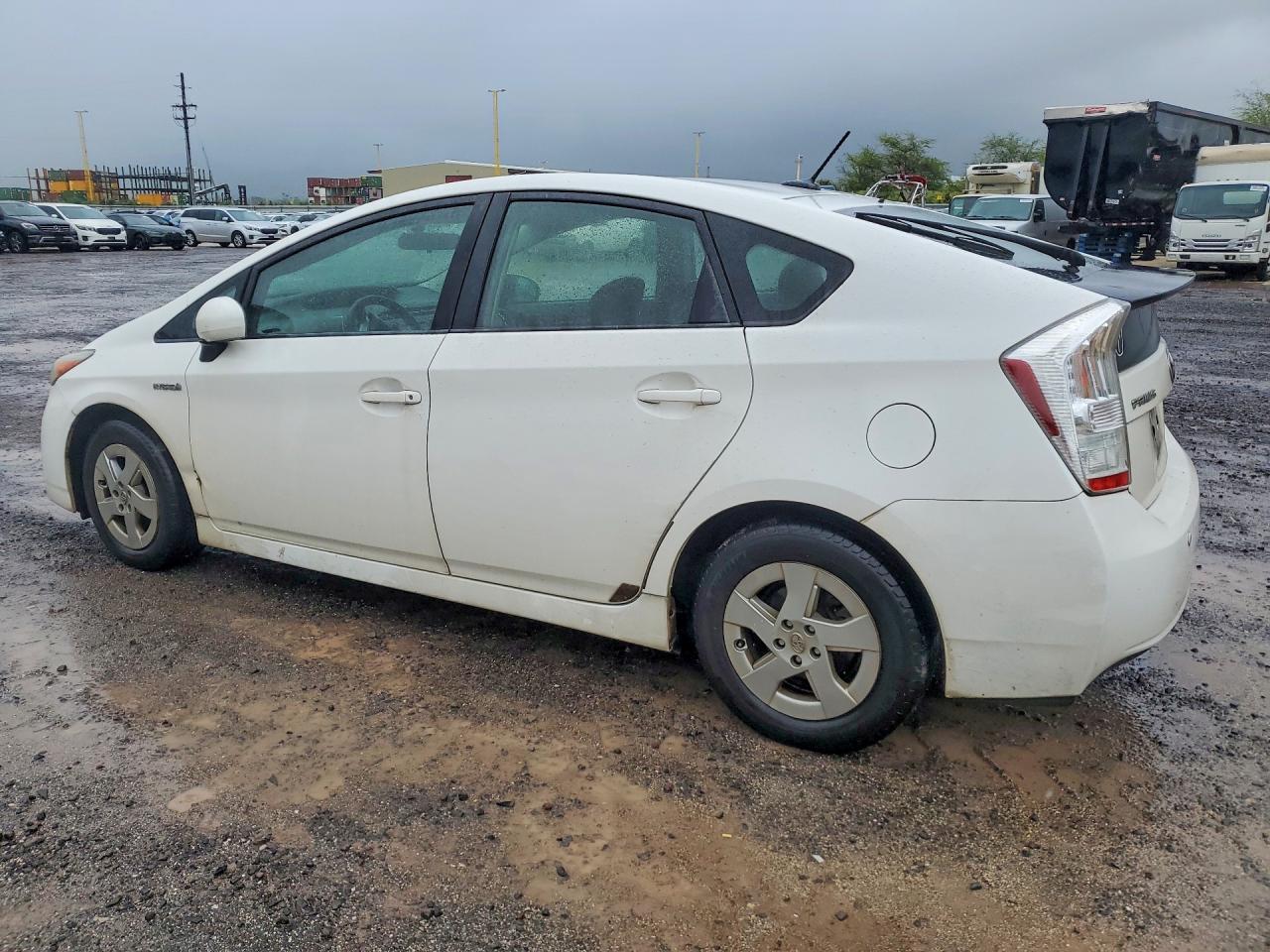 2010 Toyota Prius I - Фото 2