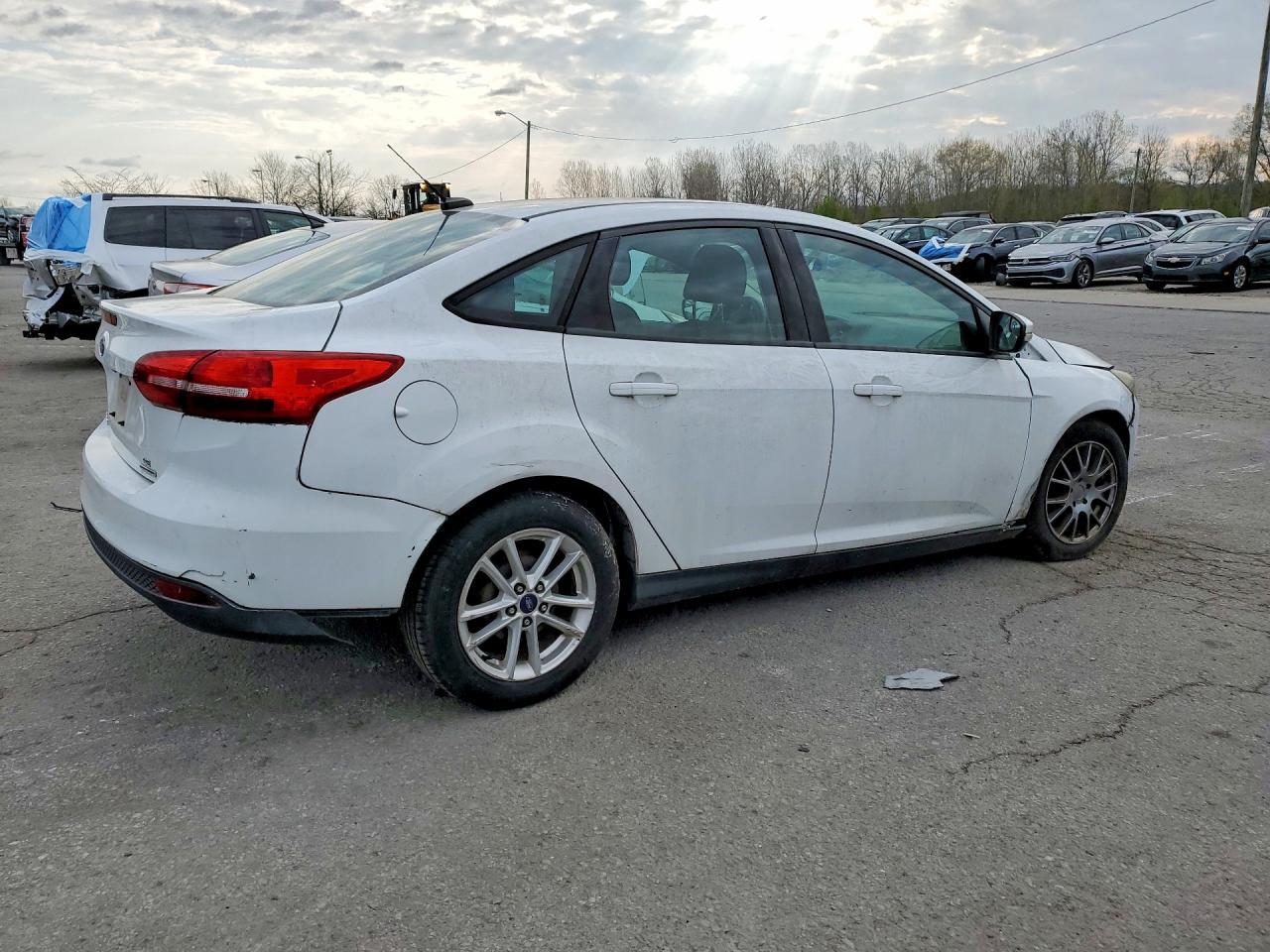 2016 Ford Focus Se - Image 3