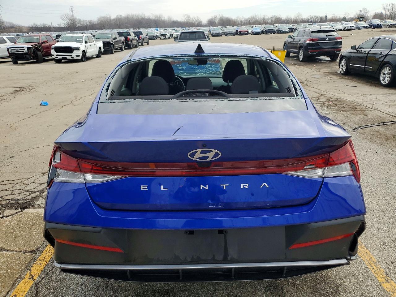 2024 Hyundai Elantra Sel - Image 6