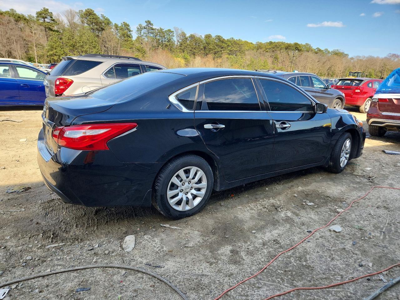 2017 Nissan Altima 2.5 S - Фото 3