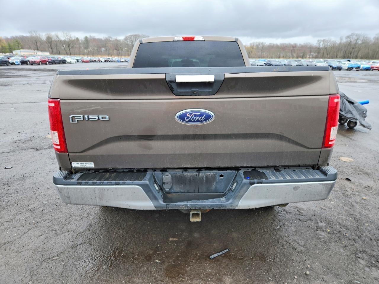 2015 Ford F150 Super Cab - Фото 6
