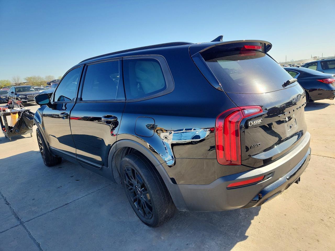 2022 Kia Telluride Sx - Image 2