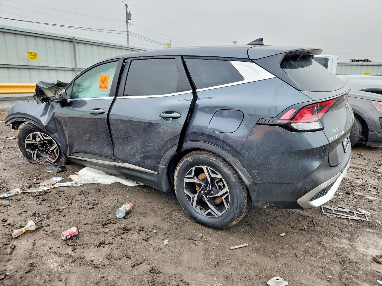 2024 Kia Sportage Lx - Image 2
