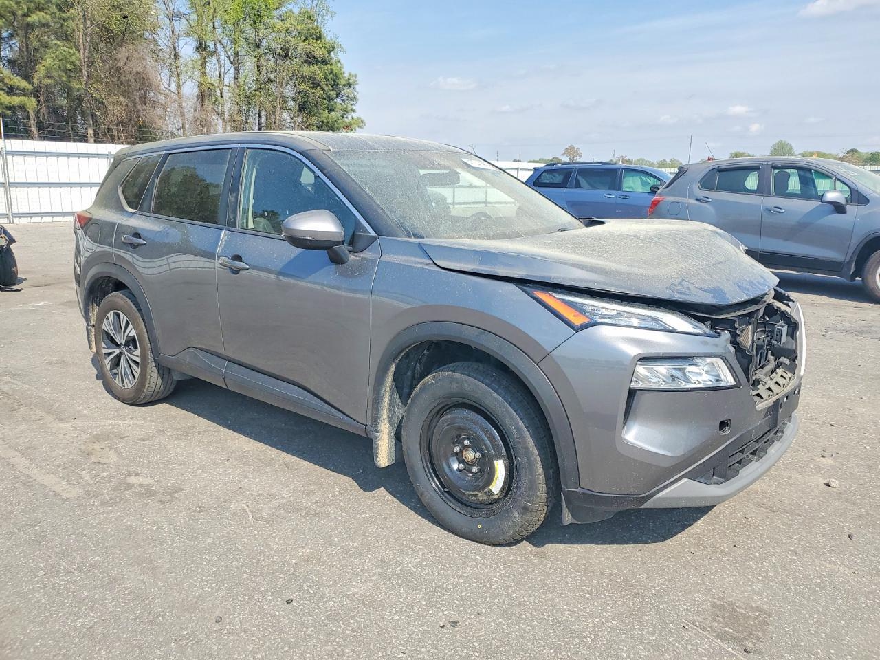2023 Nissan Rogue Sv - Image 4