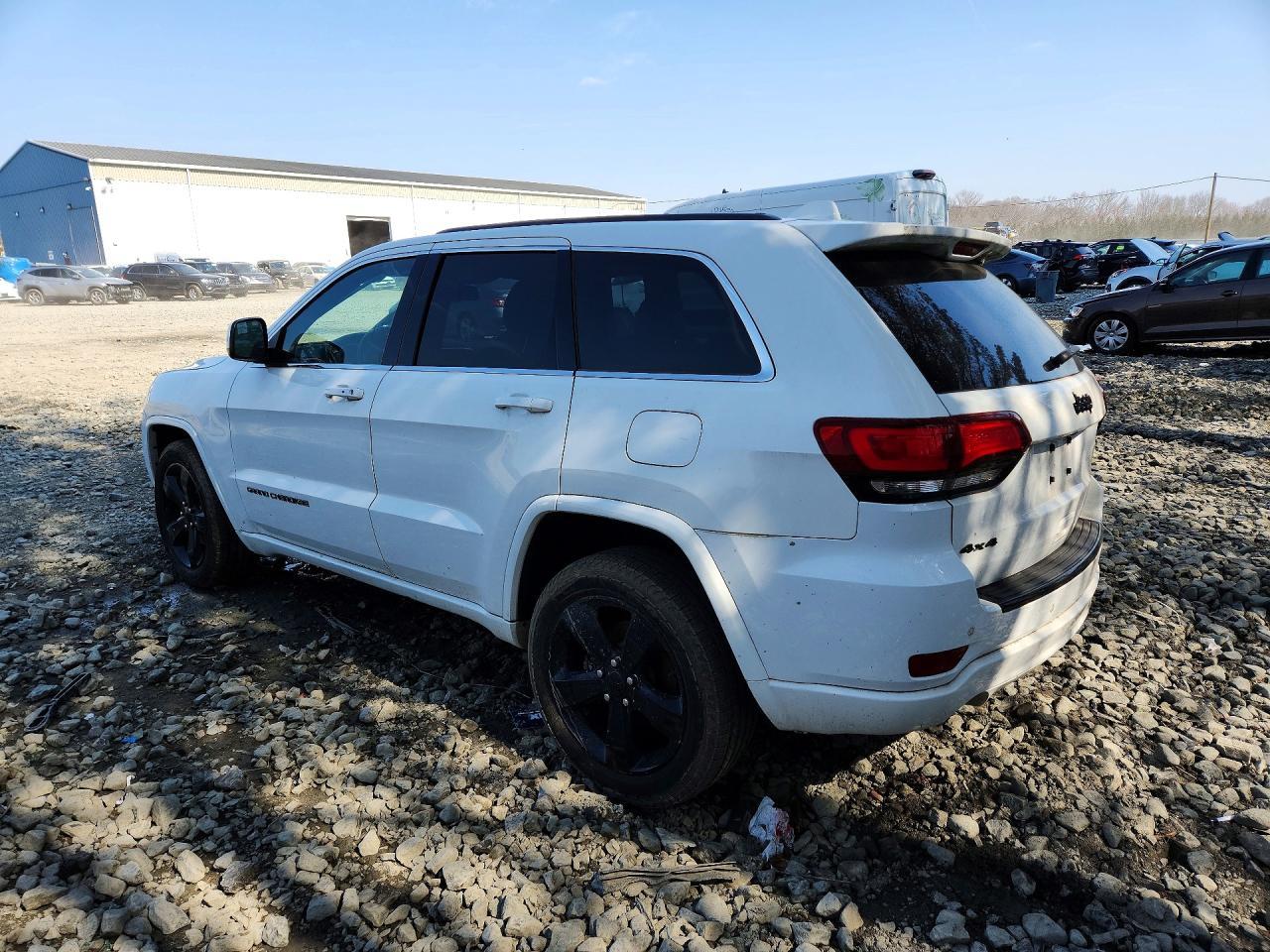 2015 Jeep Grand Cherokee Laredo - Фото 2