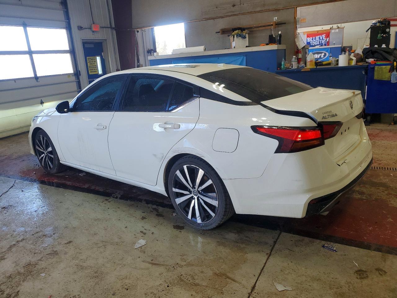 2019 Nissan Altima 2.5 Sr - Фото 2