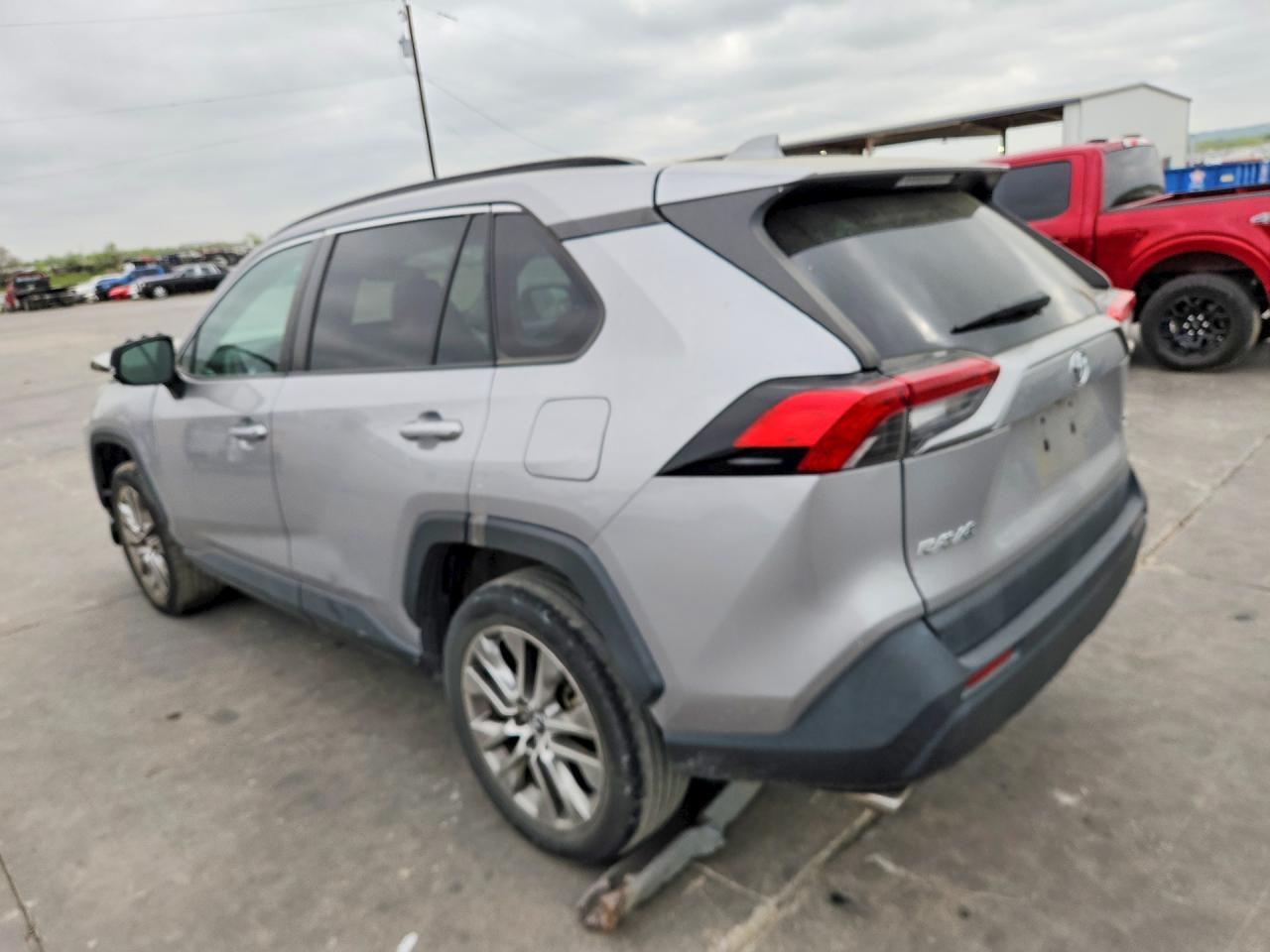 2019 Toyota Rav4 Xle Premium - Фото 2