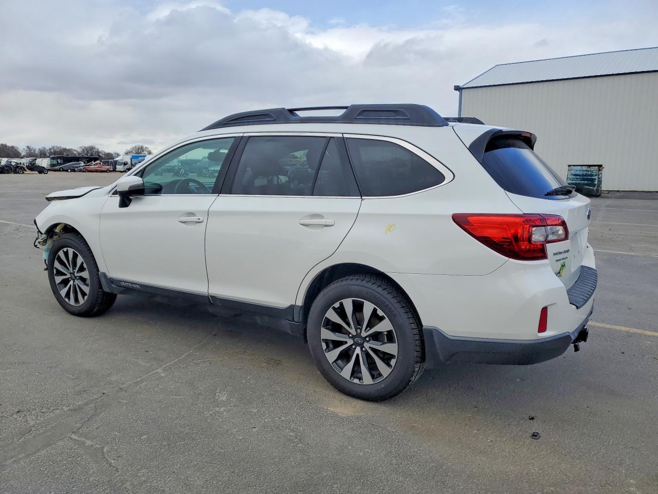 2015 Subaru Outback - Image 2