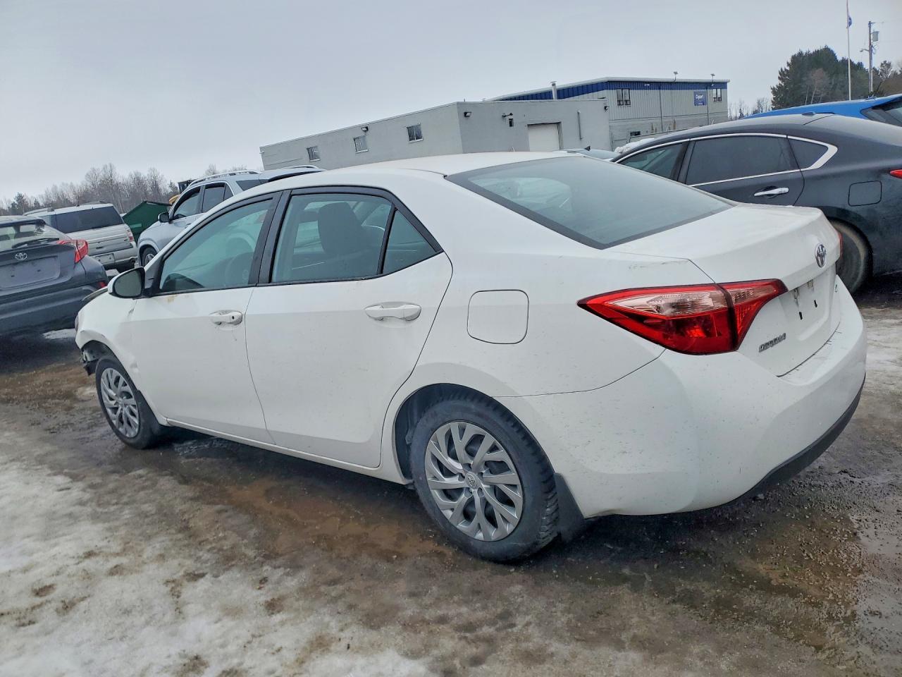 2018 Toyota Corolla L - Фото 2