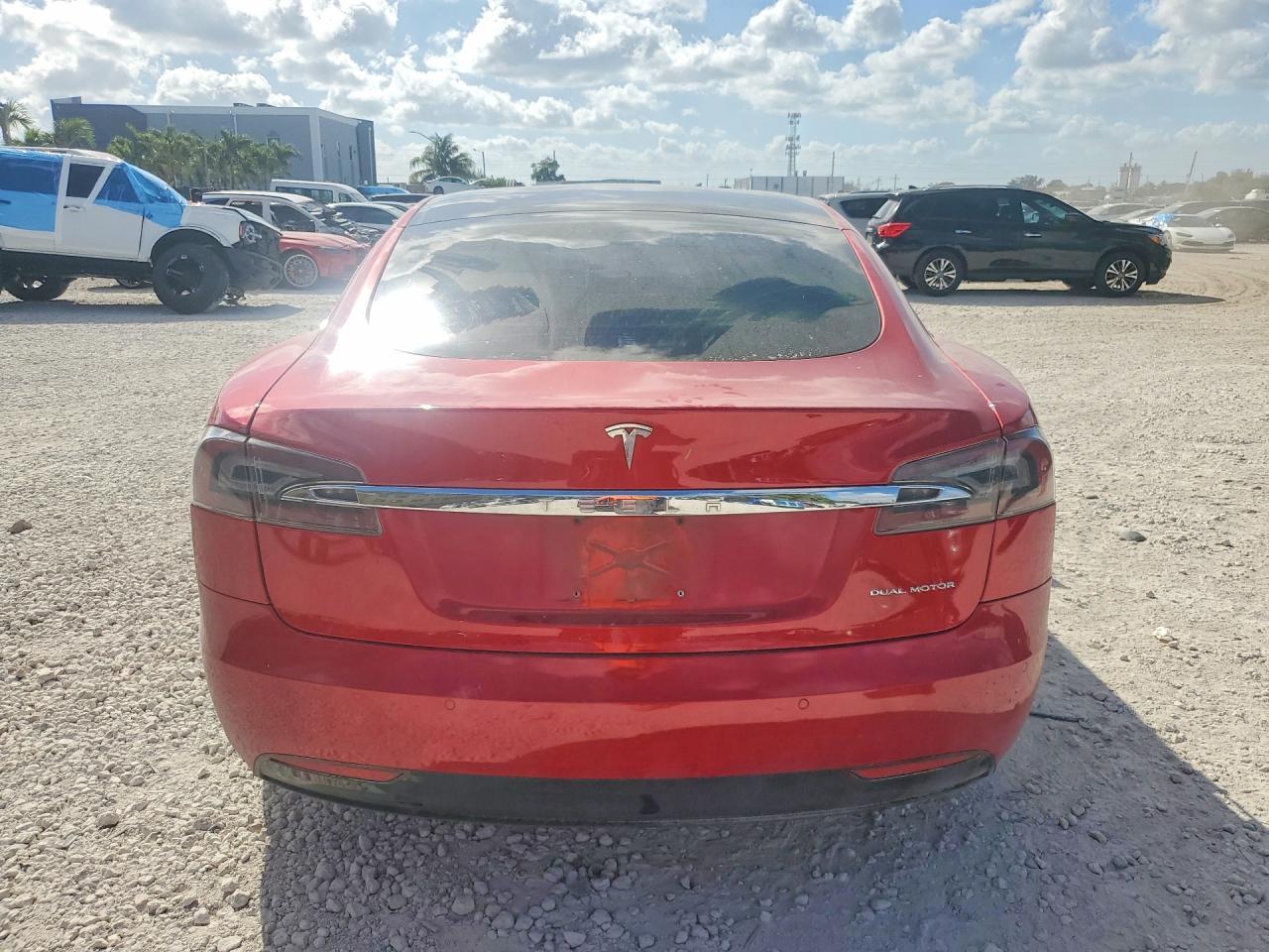 2020 Tesla Model S - Фото 6