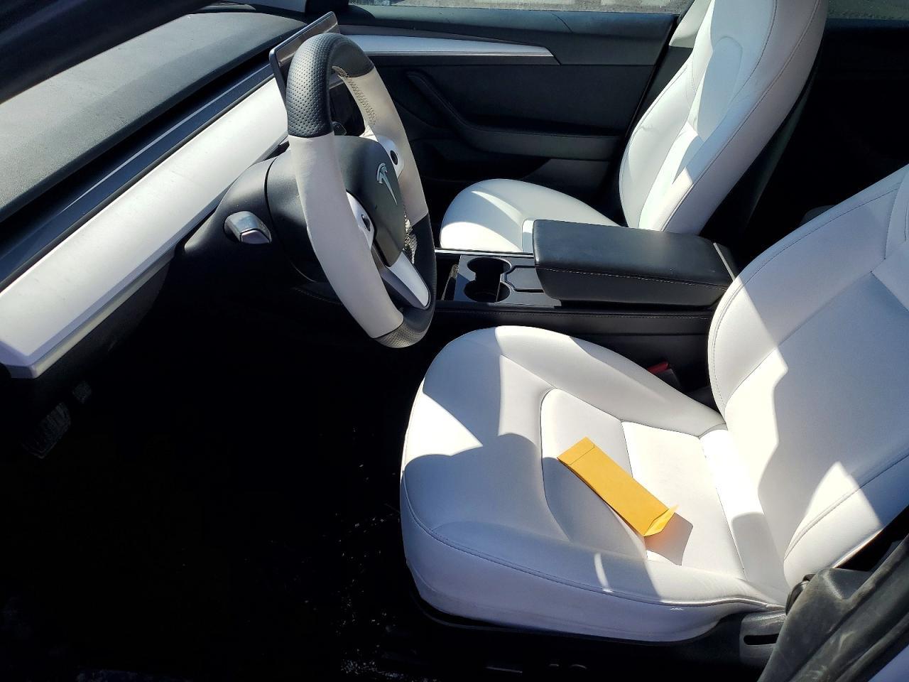 2021 Tesla Model 3 - Image 7