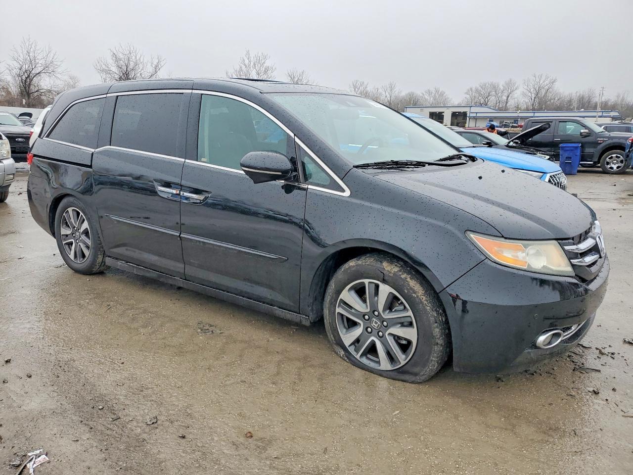 2015 Honda Odyssey Touring - Фото 4