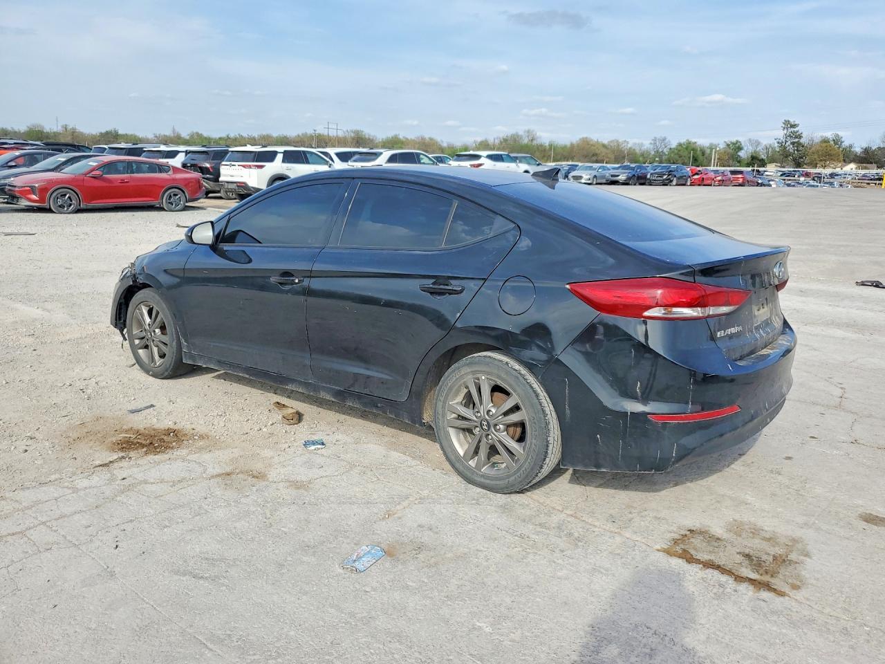 2017 Hyundai Elantra - Image 2