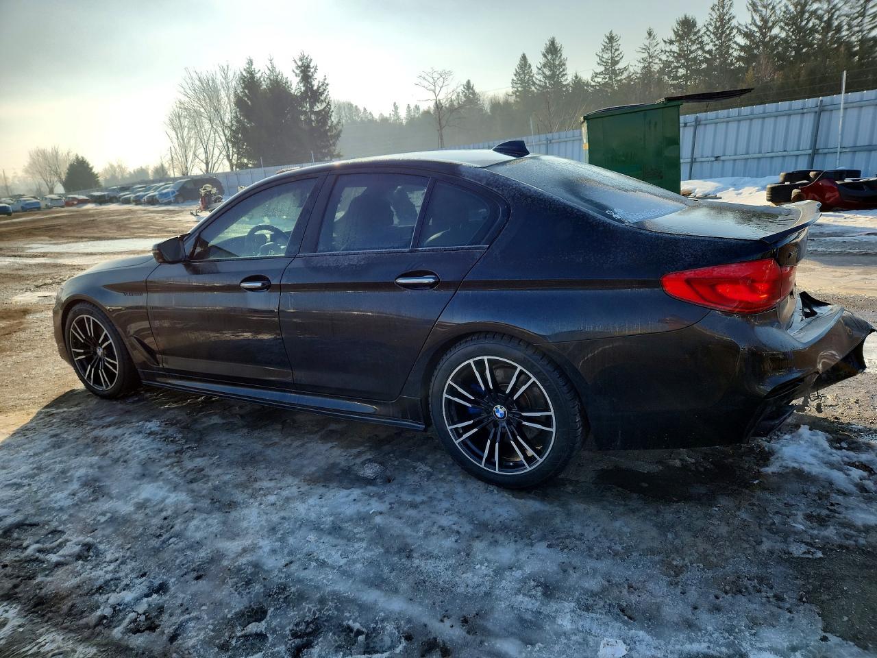 2018 BMW Motorrad M550Xi - Фото 2