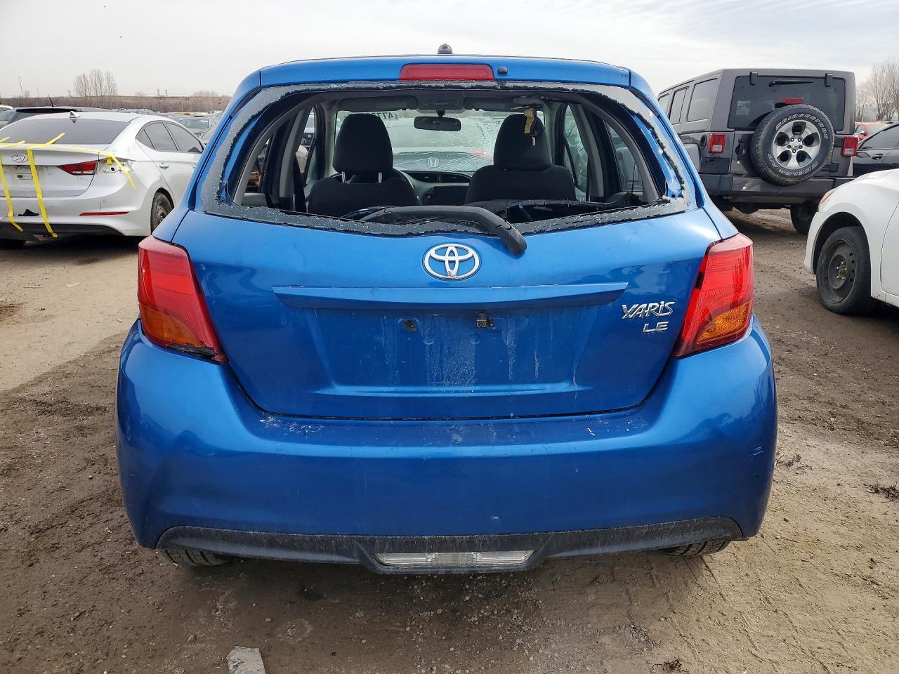 2015 Toyota Yaris 5-Door L - Фото 6