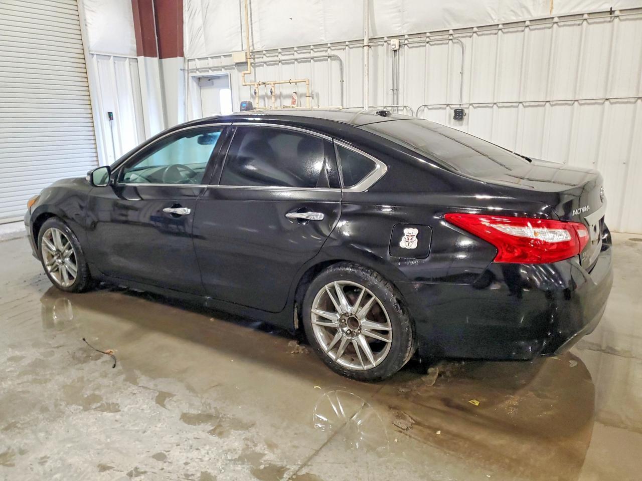 2017 Nissan Altima 2.5 S - Image 2