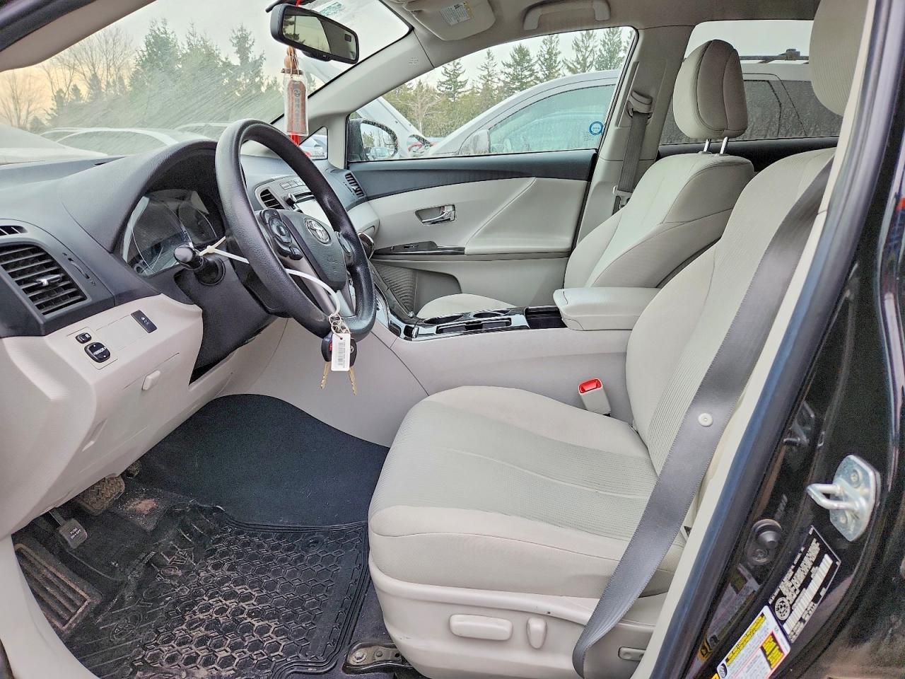 2014 Toyota Venza Le - Фото 7