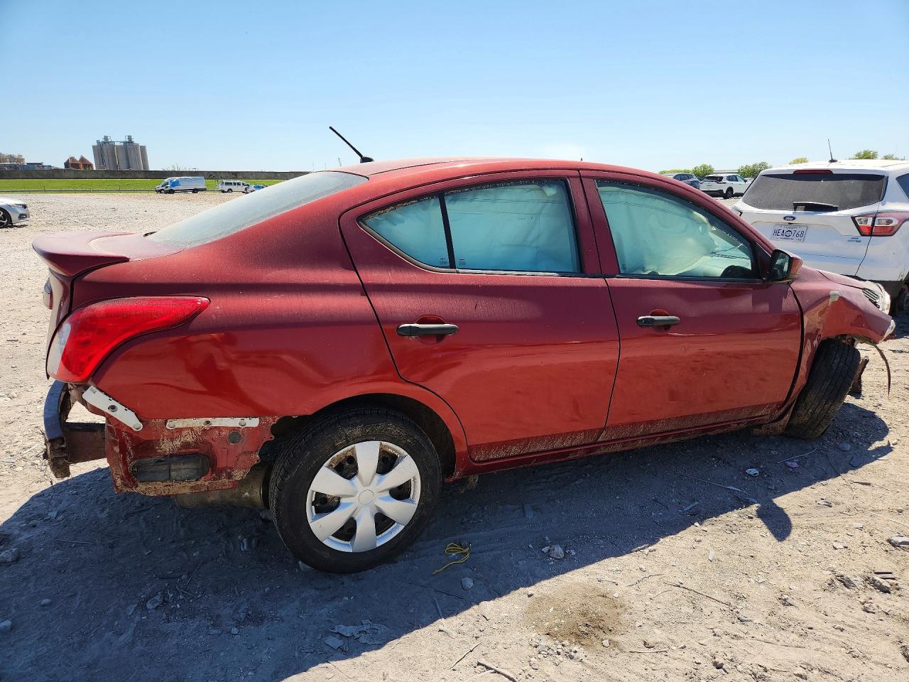2017 Nissan Versa 1.6 S Plus - Image 3