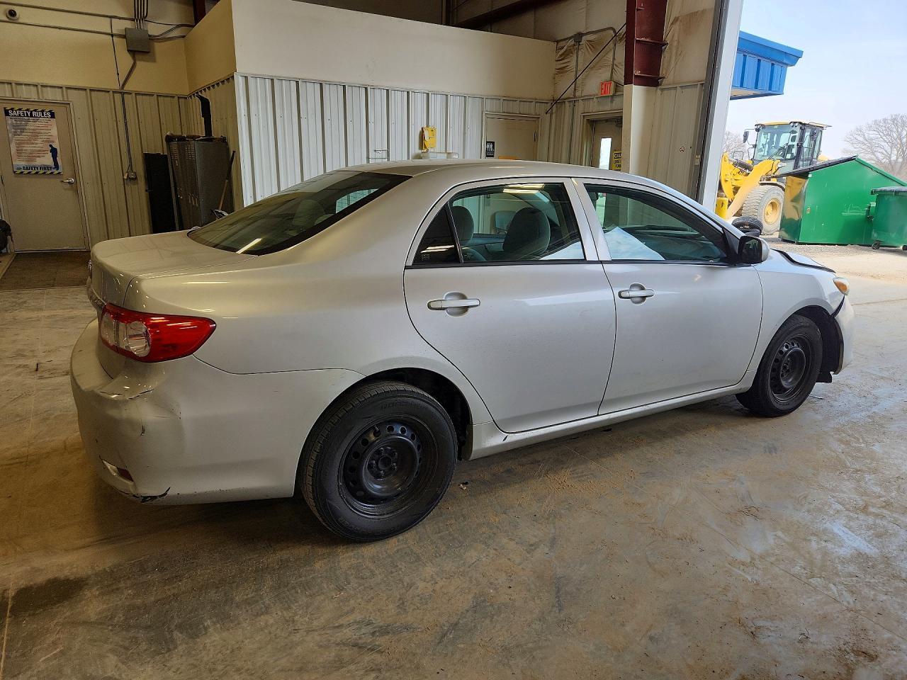 2013 Toyota Corolla L - Фото 3