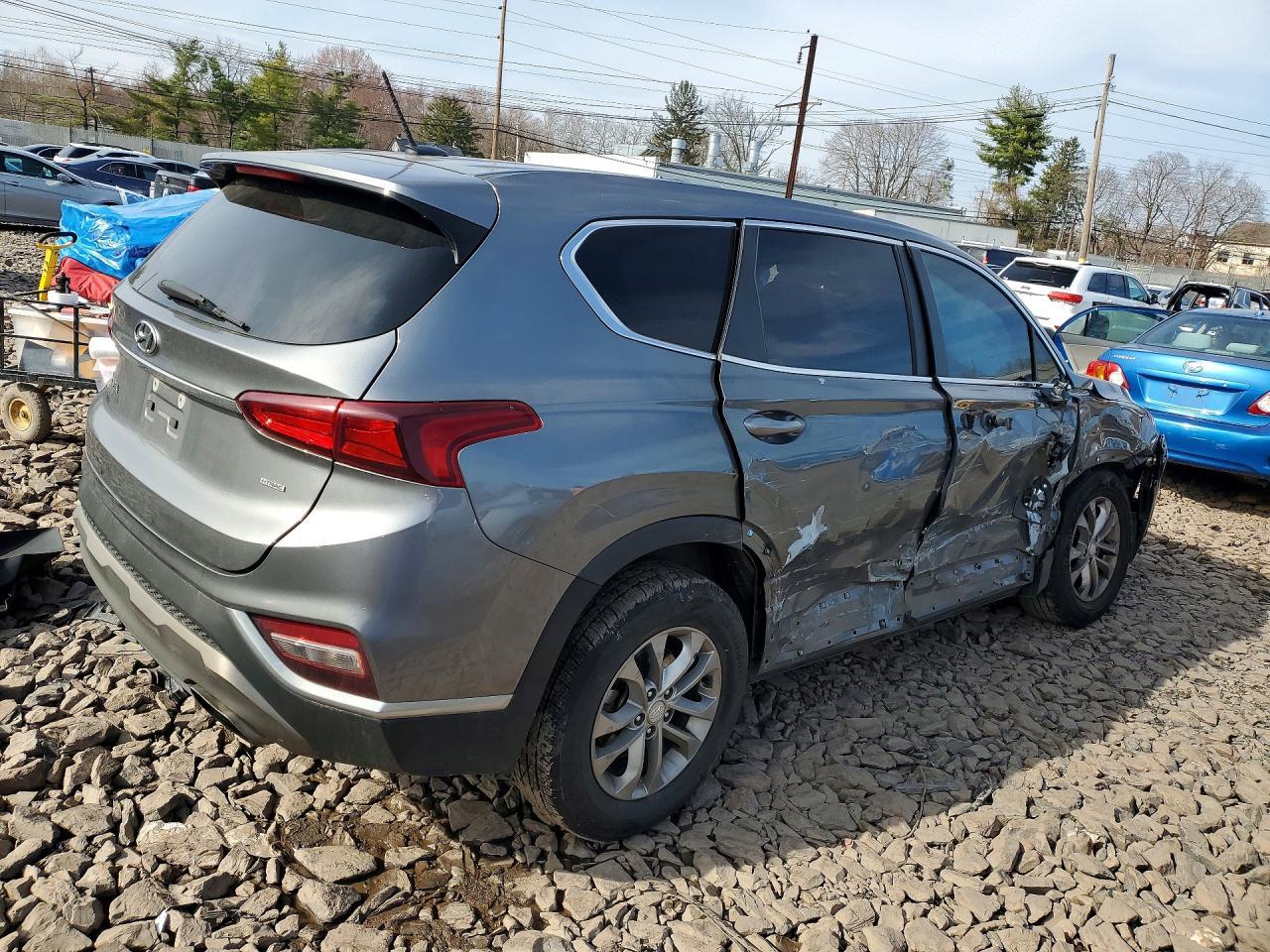 2019 Hyundai Santa Fe Se 2.4L - Image 3