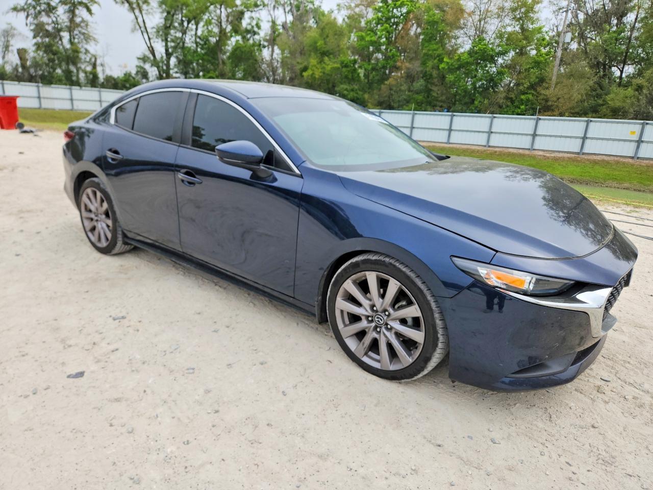 2022 Mazda 3 Select - Image 4