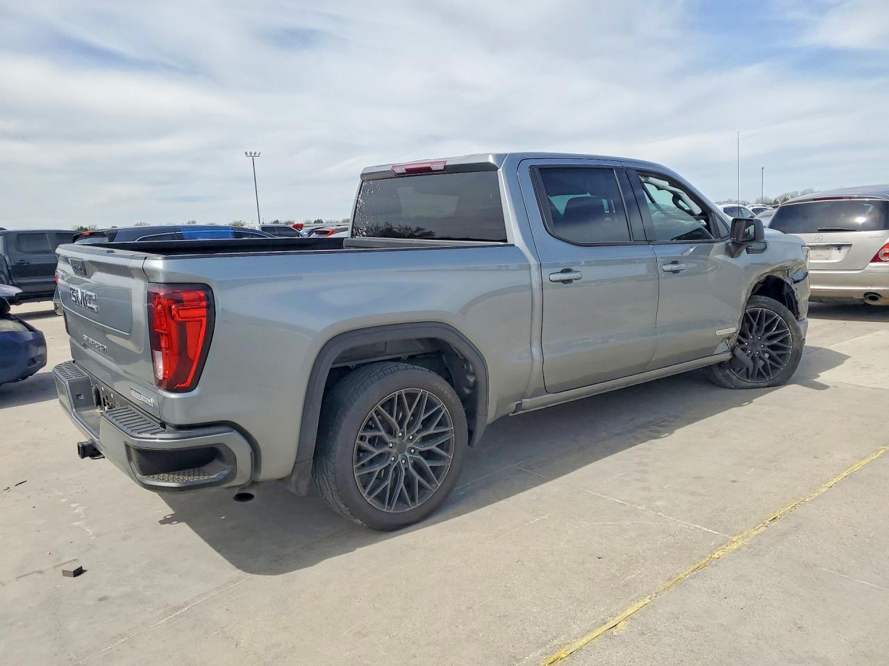 2023 GMC Sierra C1500 Elevation - Фото 3