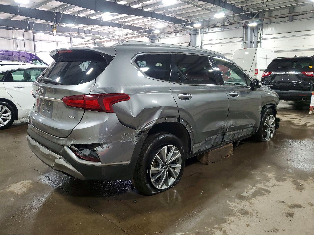 2019 Hyundai Santa Fe Ultimate 2.4L - Image 3