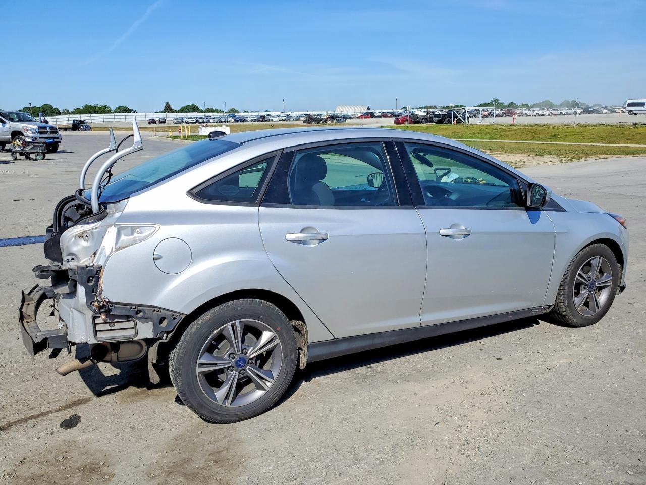 2018 Ford Focus Se - Image 3