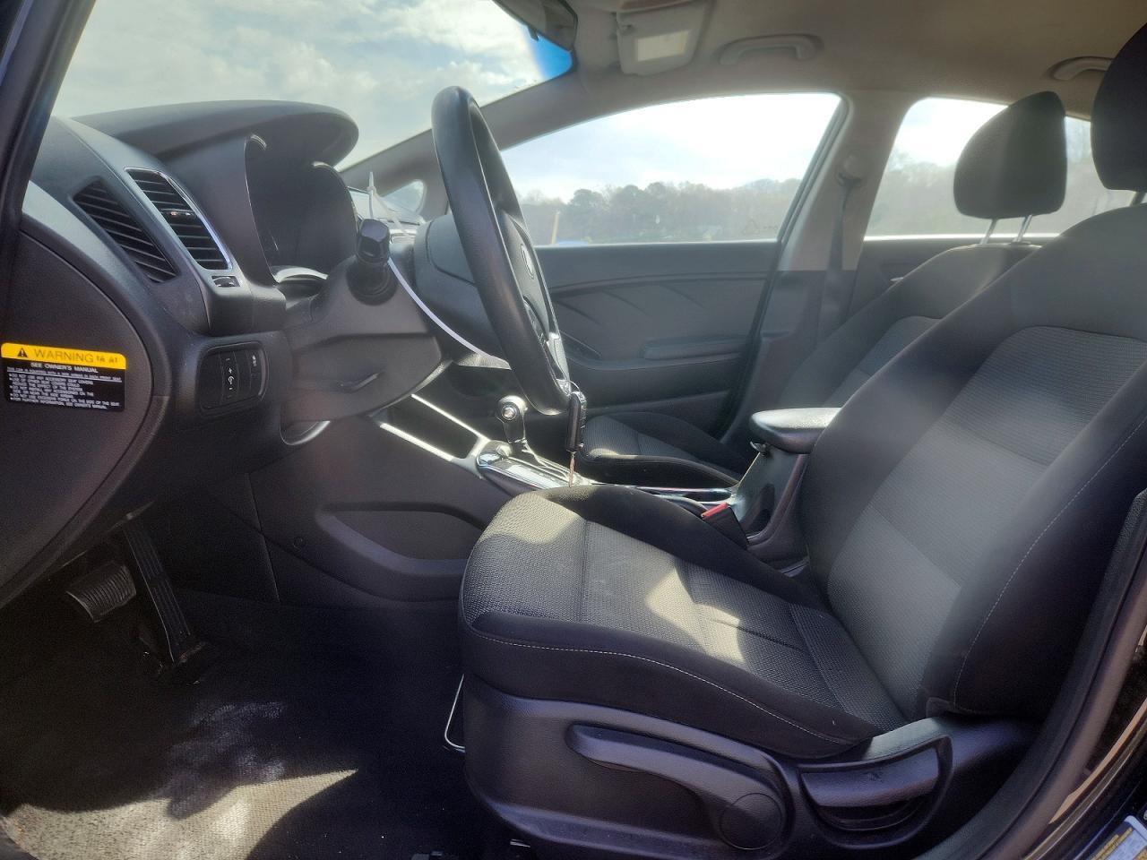2017 Kia Forte Lx - Image 7