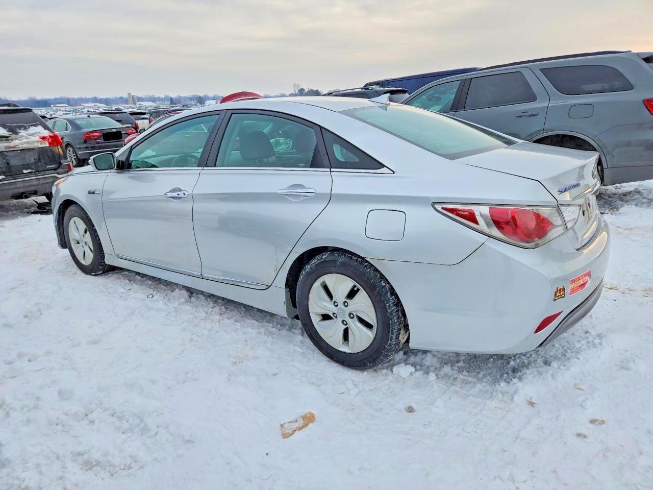 2015 Hyundai Sonata Hybrid - Фото 2