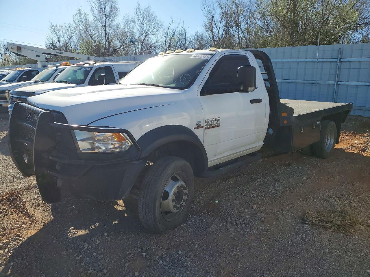 2016 Ram 4500 Flatbed Truck