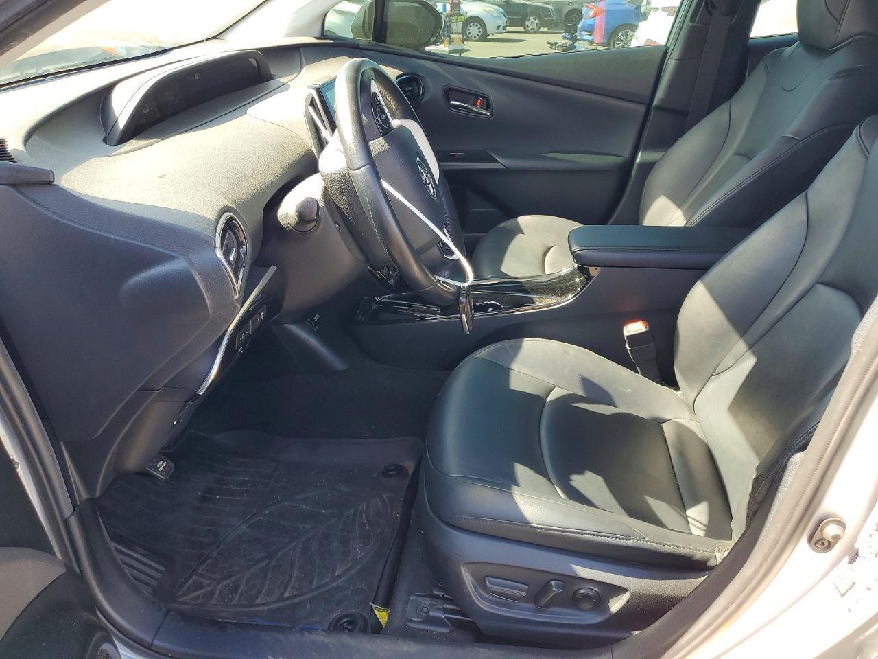 2019 Toyota Prius Prime Premium - Image 7