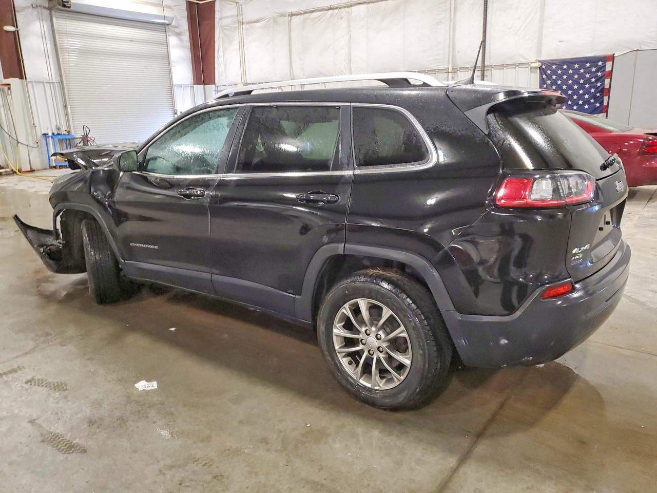 2019 Jeep Cherokee Latitude Plus - Image 2