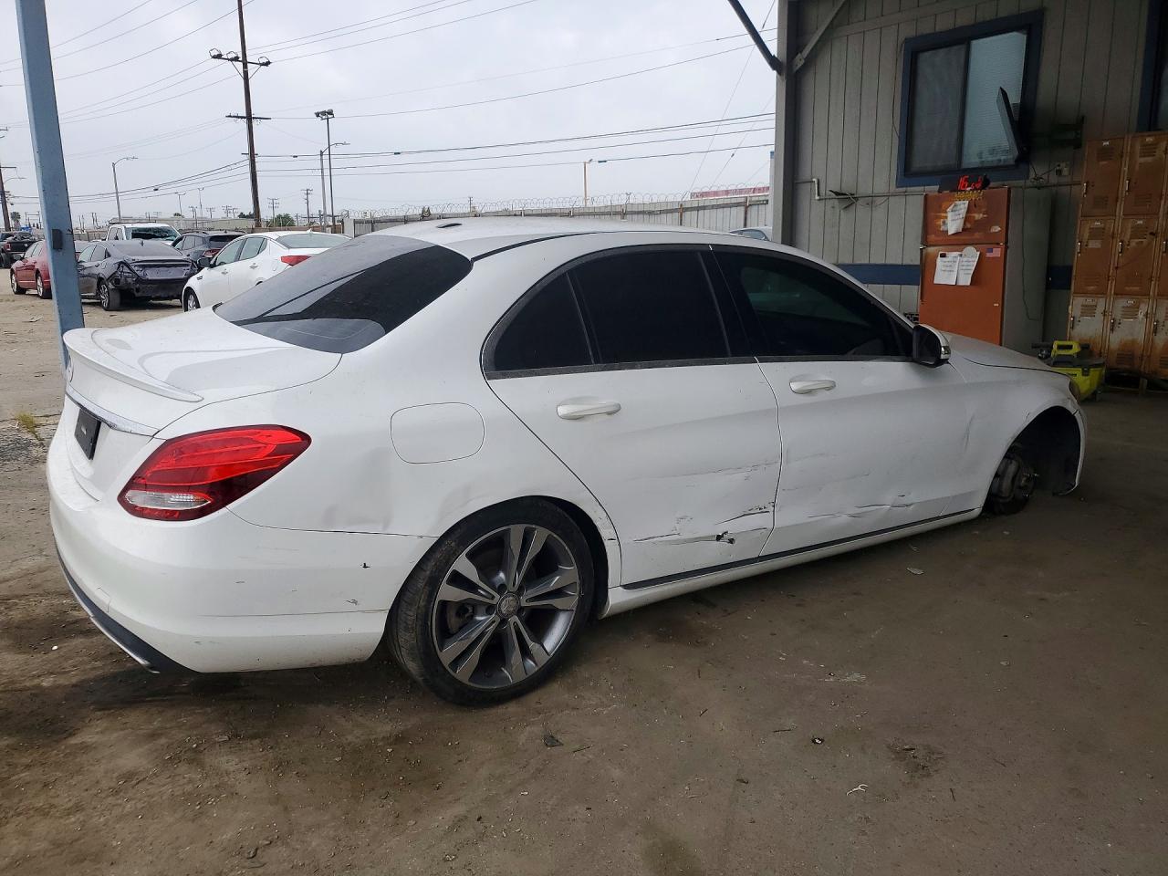 2015 Mercedes-Benz C 300 - Image 3