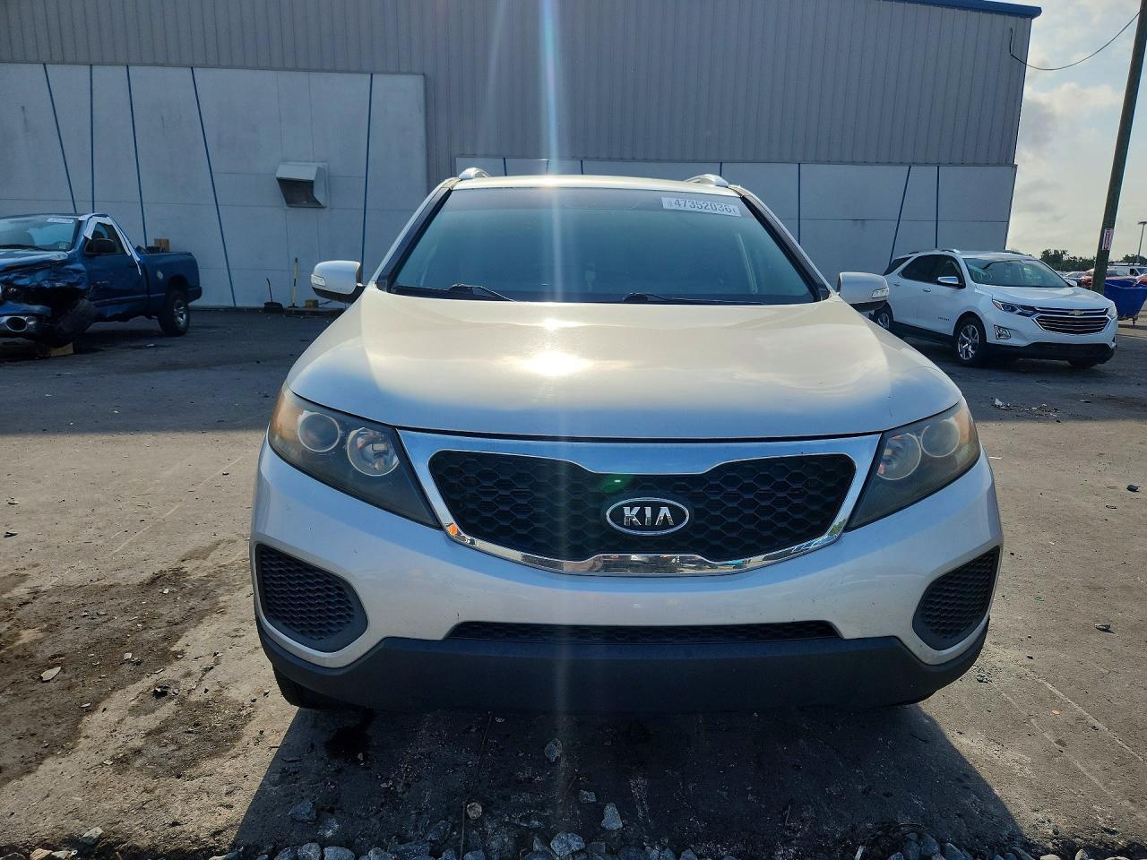 2011 Kia Sorento Lx - Image 5