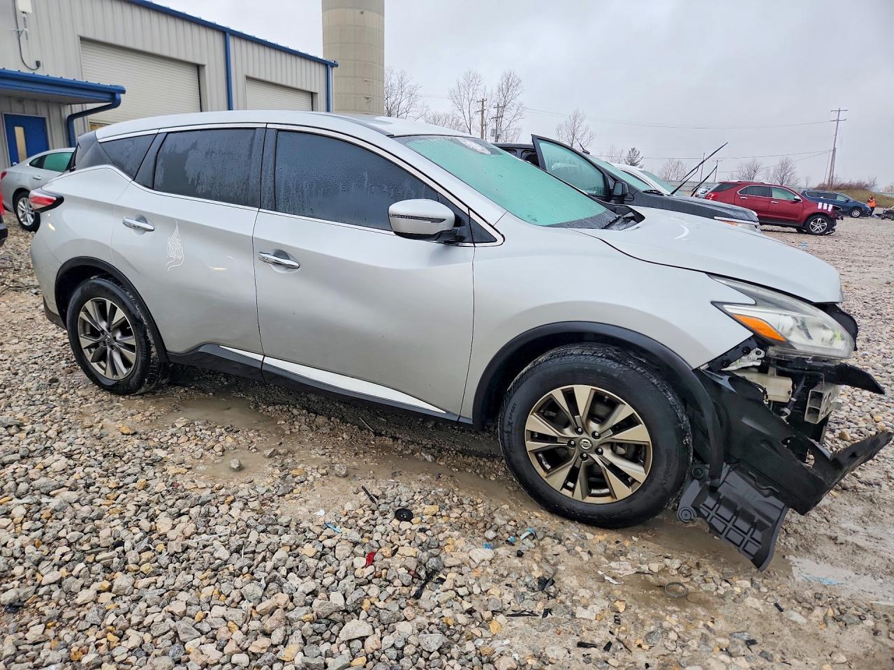 2016 Nissan Murano S - Image 4
