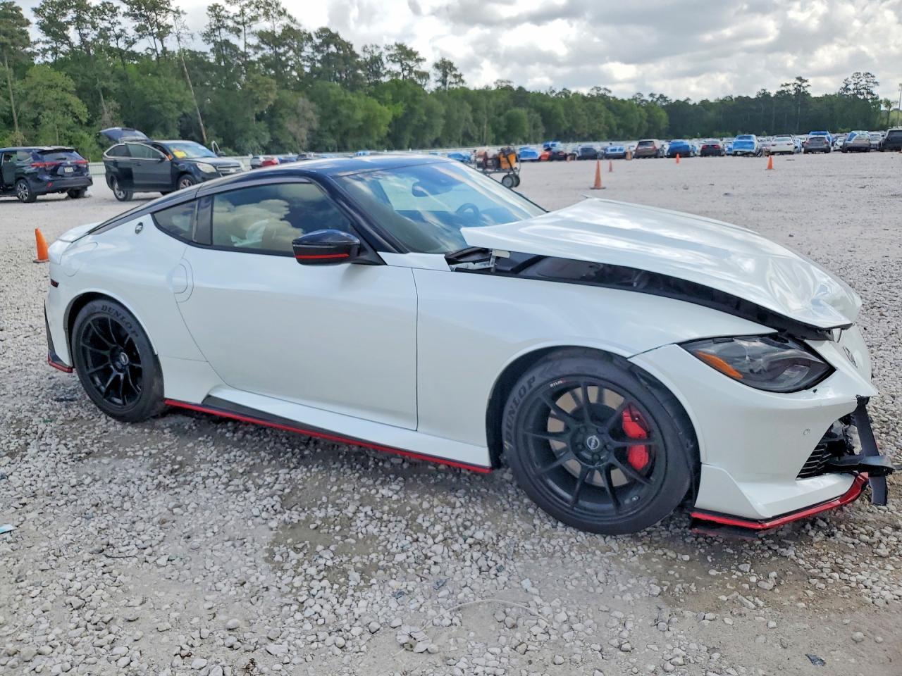 2024 Nissan Z Nismo - Image 4
