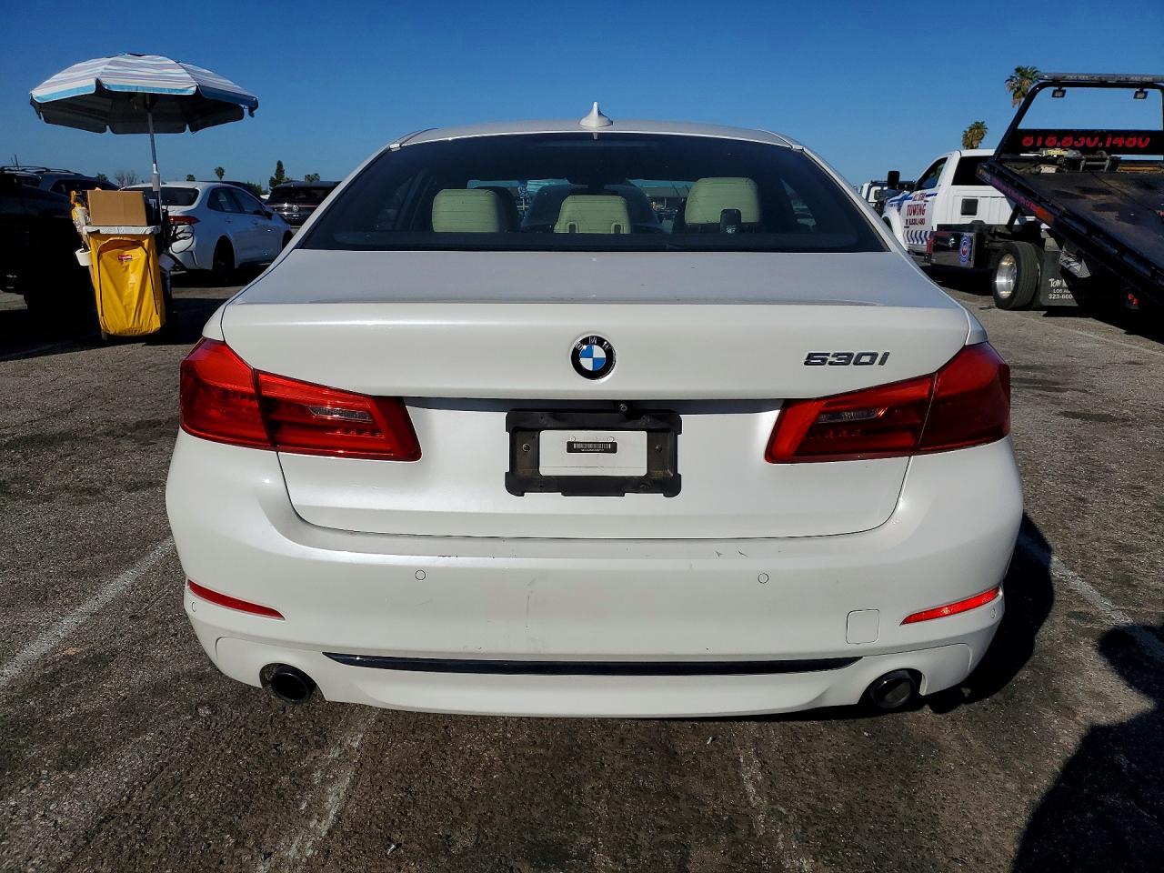 2019 BMW 530 I - Фото 6