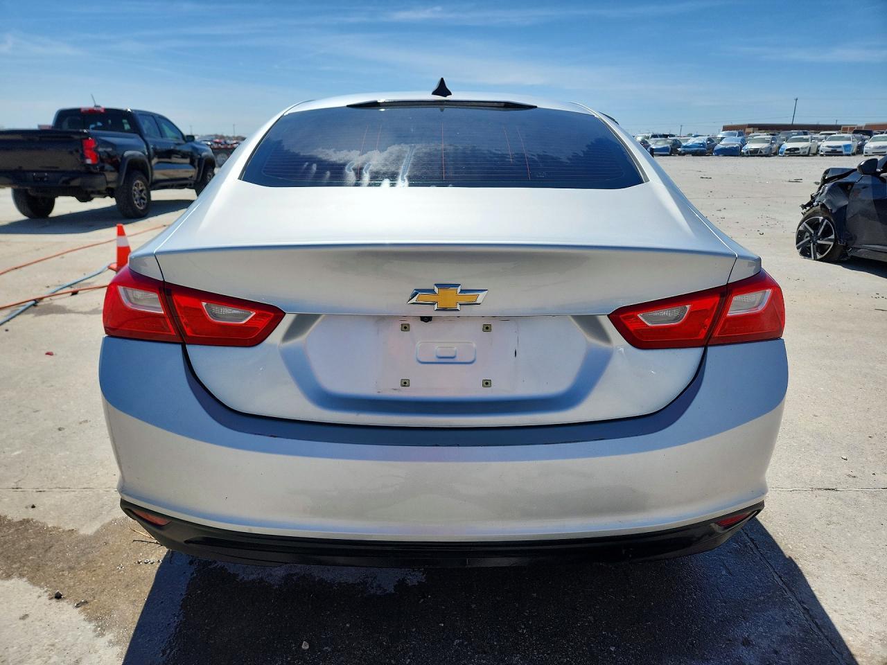 2017 Chevrolet Malibu Ls - Фото 6