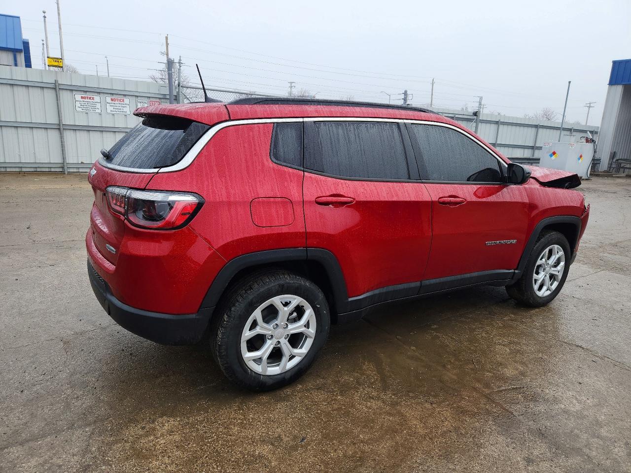 2024 Jeep Compass Latitude - Image 3