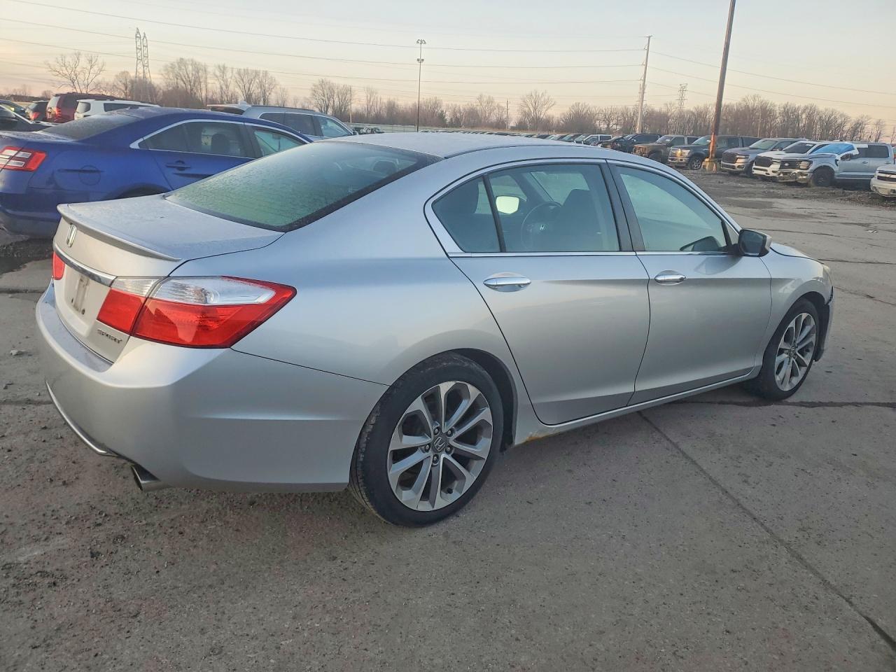 2013 Honda Accord Sport - Image 3