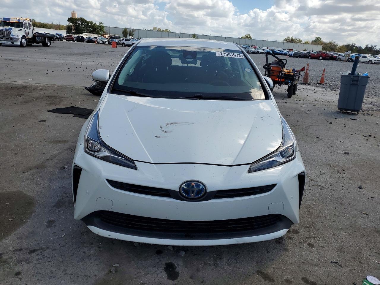 2022 Toyota Prius Le - Image 5